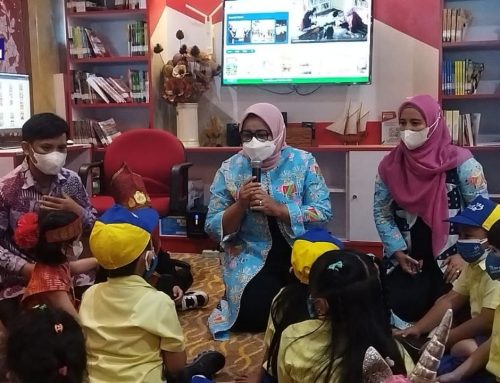 Secuplik Kenangan Masa Kecil Fery Farhati,  Bunda PAUD DKI Jakarta